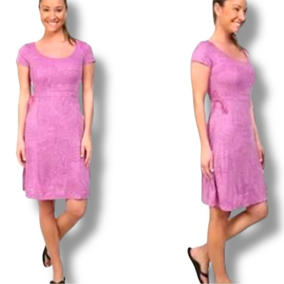 Merrell Dresses & Skirts - Merrell Light Purple Short Sleeve Waist Cinched Open Back Midi Dress